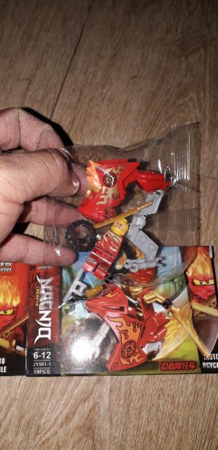 Lắp ráp 1 hộp LegoNagnjq mô tô JY501 có nhiều chi tiết bằng nhựa ABS