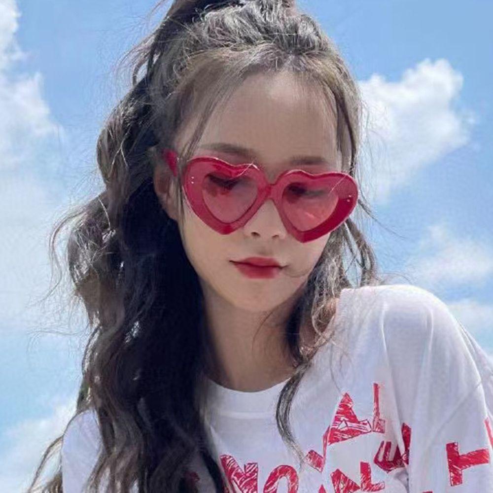 Kính Mát Gọng Hình Trái Tim Phong Cách Cổ Điển Cho Nữ MXMUSTY