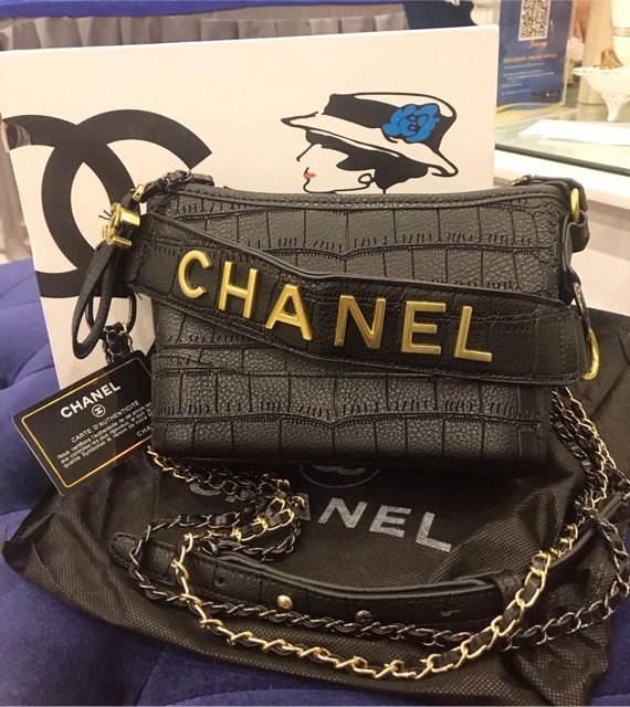 Túi Vân rắn to_ mã 8101_ Hồ Ngọc Hà size 22 ( Vỡ hộp) ảnh thật | BigBuy360 - bigbuy360.vn