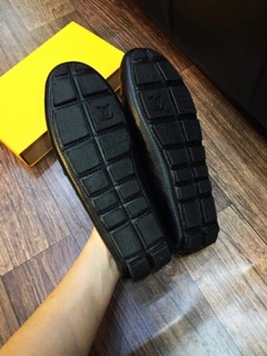 Giày lười lv da pu cao cấp mác sắt đế đúc hàng Fullbox.