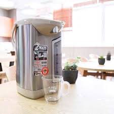 Bình Thủy Điện Lock&Lock EJK582BEG (5L)