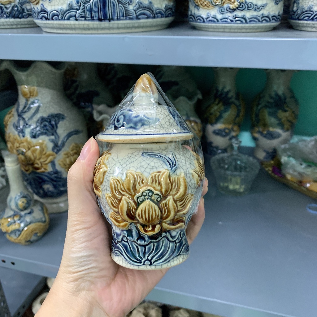 - Chóe rạn nổi họa tiết sen