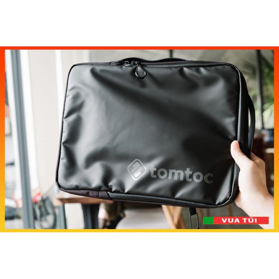 Túi đeo chéo Laptop/Macbook TOMTOC H14 bảo vệ 360° Urban Shoulder Bag - Hàng chính hãng