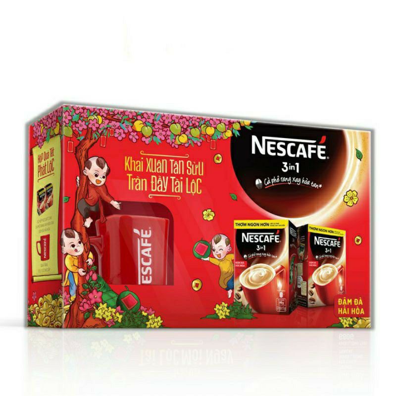 Hộp quà Tết NESCAFÉ 3in1 Cà phê rang xay hòa tan Đậm đà hài hòa với ly sứ đỏ (2 hộp x 20 gói x 17g)