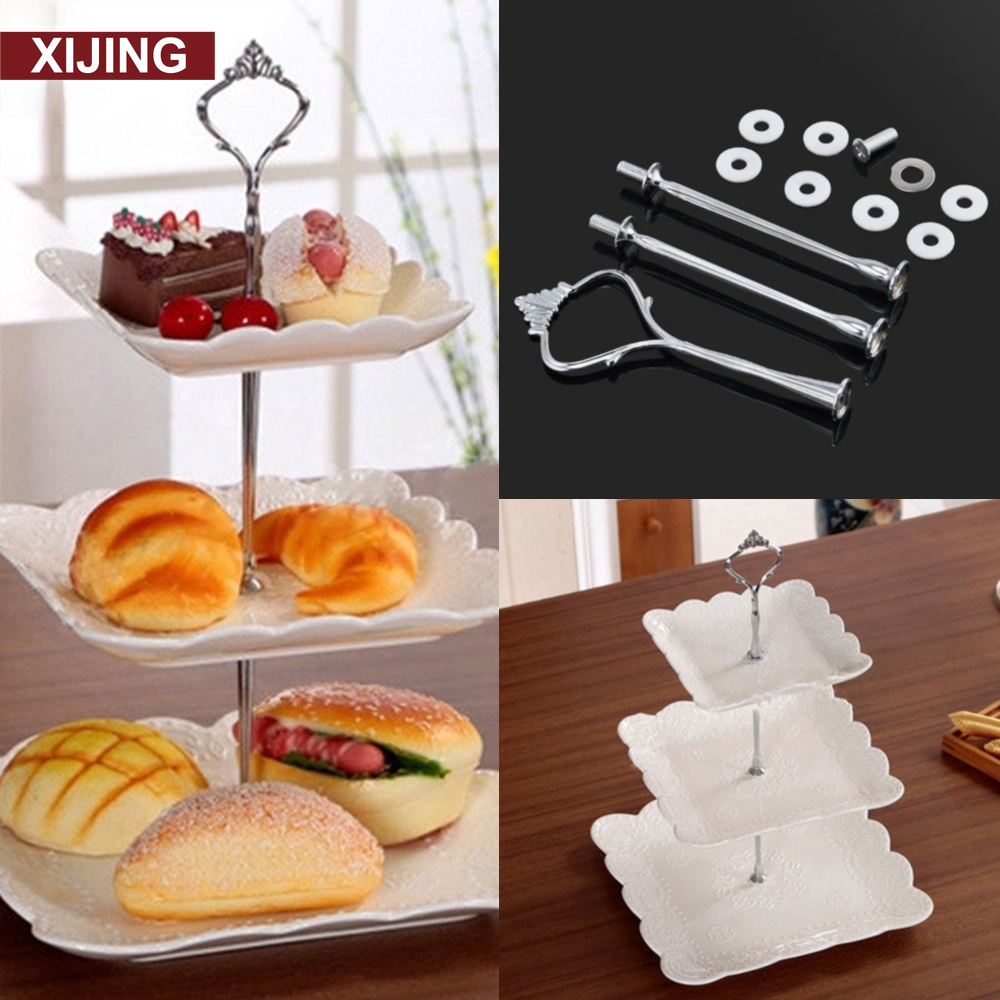 Khay đựng bánh 3 tầng có tay cầm tiện lợi