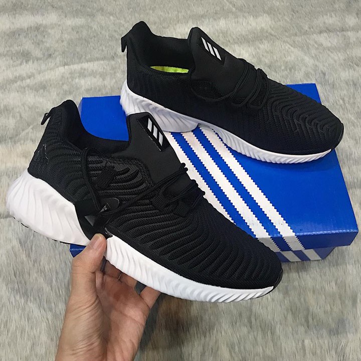 Giày Alphabounce Instinct