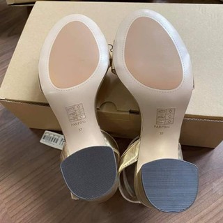 Giày Par.fois VNXK xịn đây ạ.