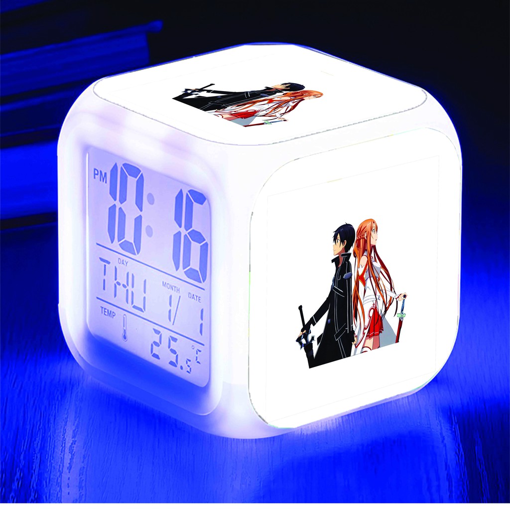 Đồng hồ báo thức để bàn in hình SWORD ART ONLINE ĐAO KIẾM THẦN VỰC anime chibi đèn LED đổi màu