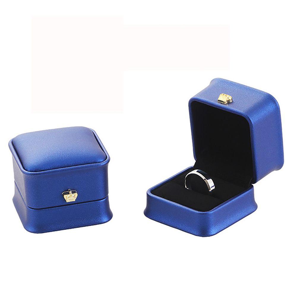 Hộp Đựng Nhẫn Hình Vương Miện Lãng Mạn Độc Đáo