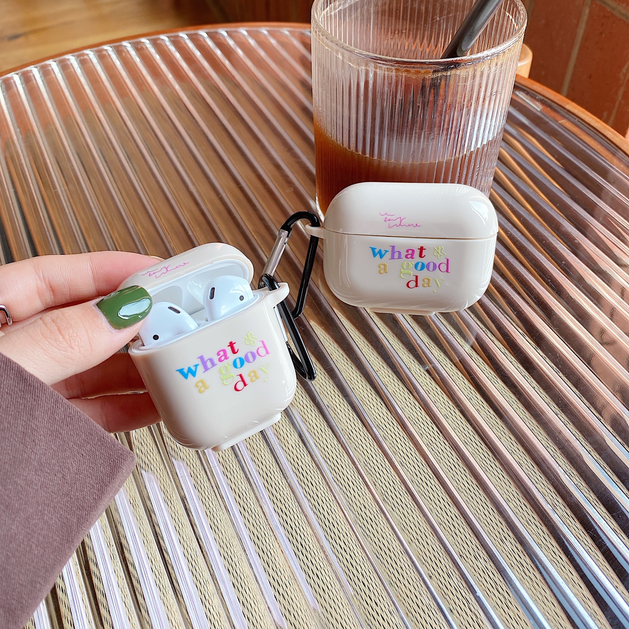 Ốp Bảo Vệ Hộp Đựng Tai Nghe Airpods 1 / 2 / 3pro Thiết Kế Xinh Xắn | BigBuy360 - bigbuy360.vn