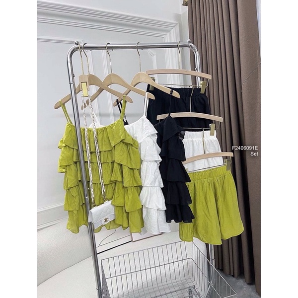Set bộ áo tay phối viền bèo kèm quần short