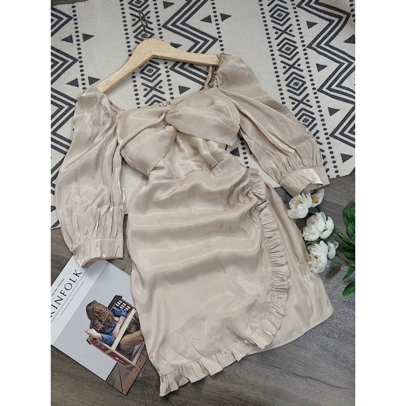 Đầm nude xoắn ngực tà đắp chéo phối bèo có ánh nhũ đi tiệc