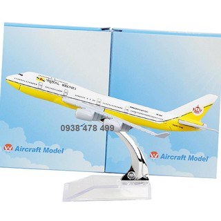 Mô Hình Kim Loại Máy Bay Vương Quốc Brunei - 16cm Kèm Đế Mica - 8915