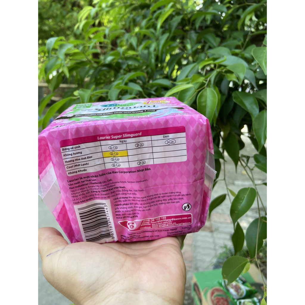 BĂNG VỆ SINH LAURIER SUPER SLIMGUARD HƯƠNG ANH ĐÀO 22.5CM 20 MIẾNG