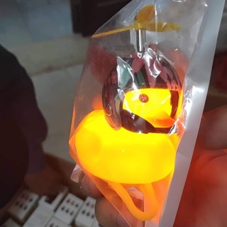 Vịt chong chóng 100c