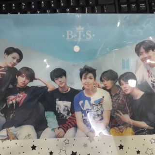 Túi đựng giấy a4 BTS giá 15k