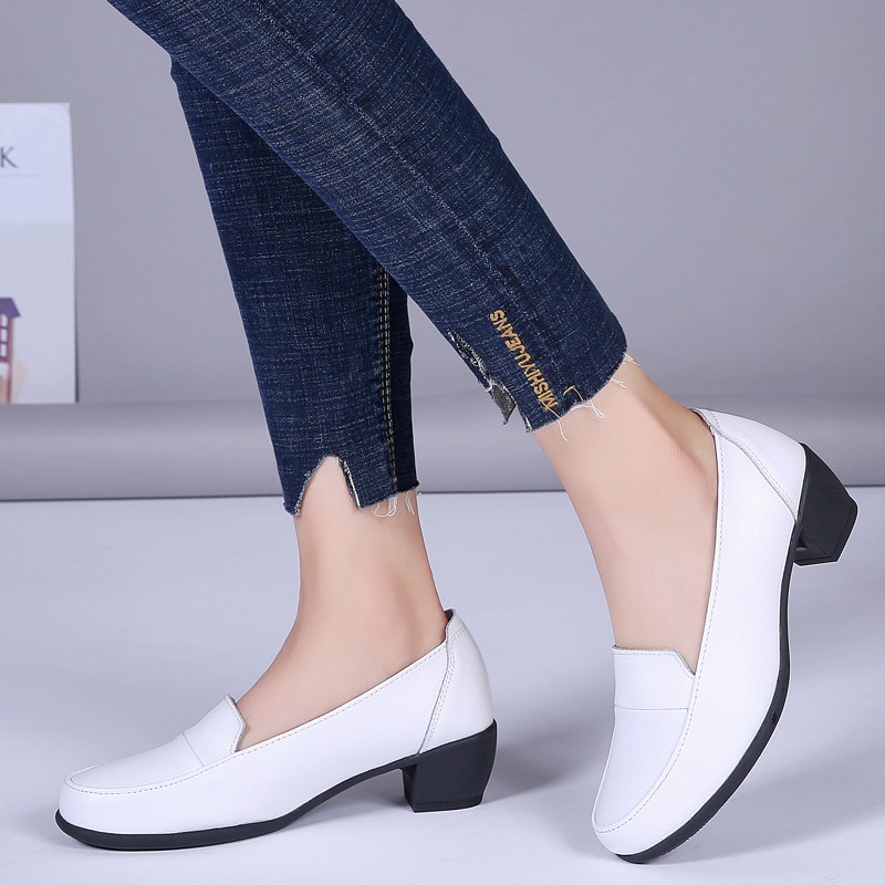 【ready stock】Women's shoes Black leather shoes single shoes with increased heel retro casual shoes thick heel small leather shoes work shoes