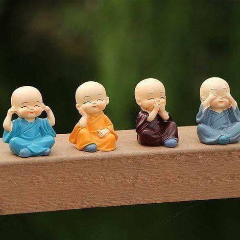 BỘ TƯỢNG TỨ KHÔNG ĐỂ BÀN LÀM VIỆC, Ô TÔ
