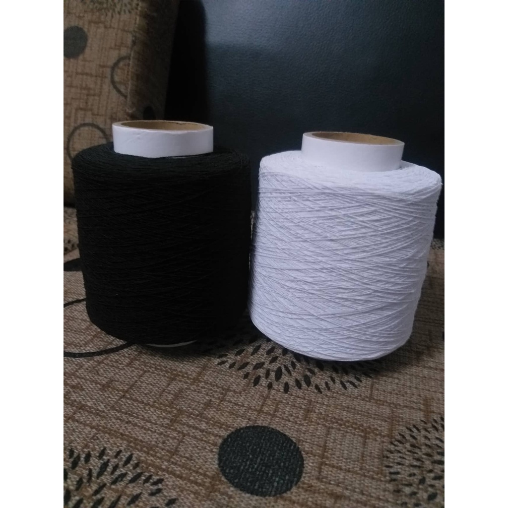 Cuộn chỉ thun loại 90/75 màu trắng, đen. Sợi thun mỏng nhẹ dùng để may tao tay, tất vớ mỏng. Trọng lượng cuộn 200gram