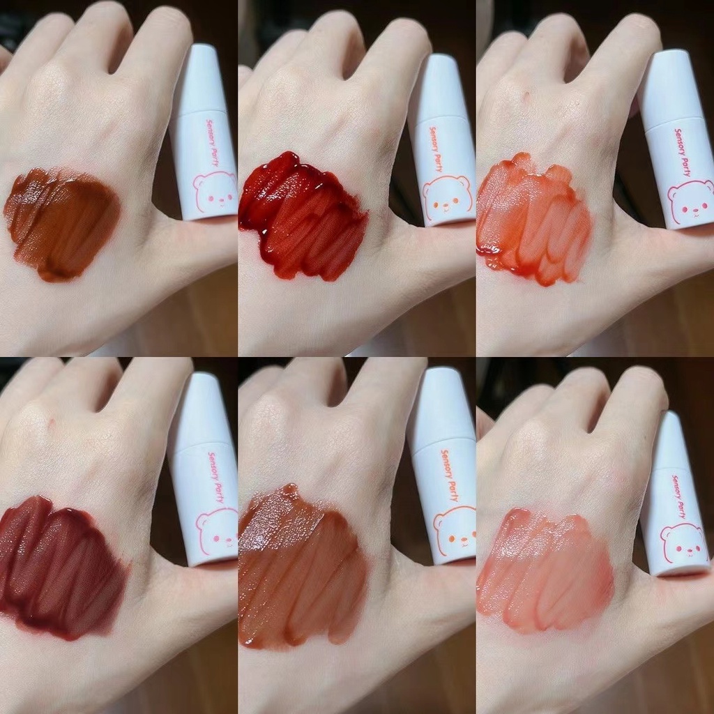 Set 3 Son Bóng Dưỡng Ẩm Lâu Trôi Chống Thấm Nước Thiết Kế Hình Chú Gấu Dễ Thương