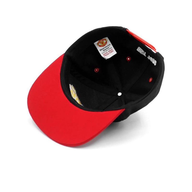 Mũ nón MU / MANCHESTER UNITED Big Logo bản lưu niệm Old Traffor
