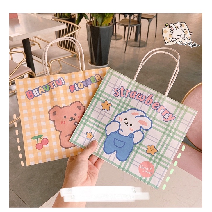Túi giấy đựng quà đựng đồ dùng tiện lợi xinh xinh