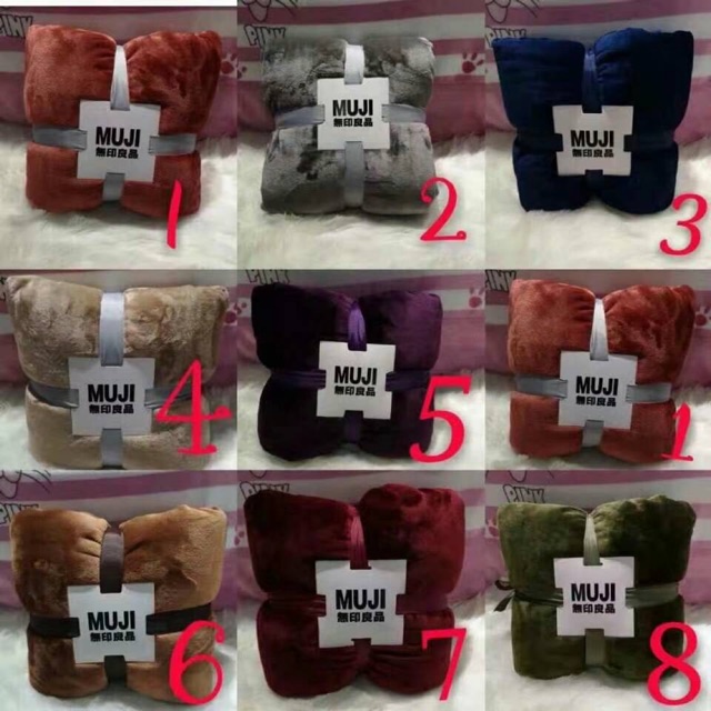Chăn tuyết muji