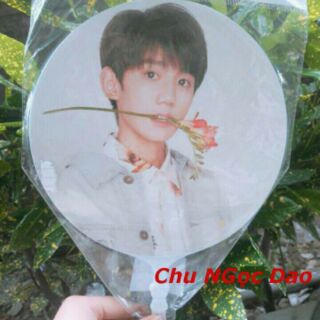 Quạt cầm  tay Tfboys. Bts