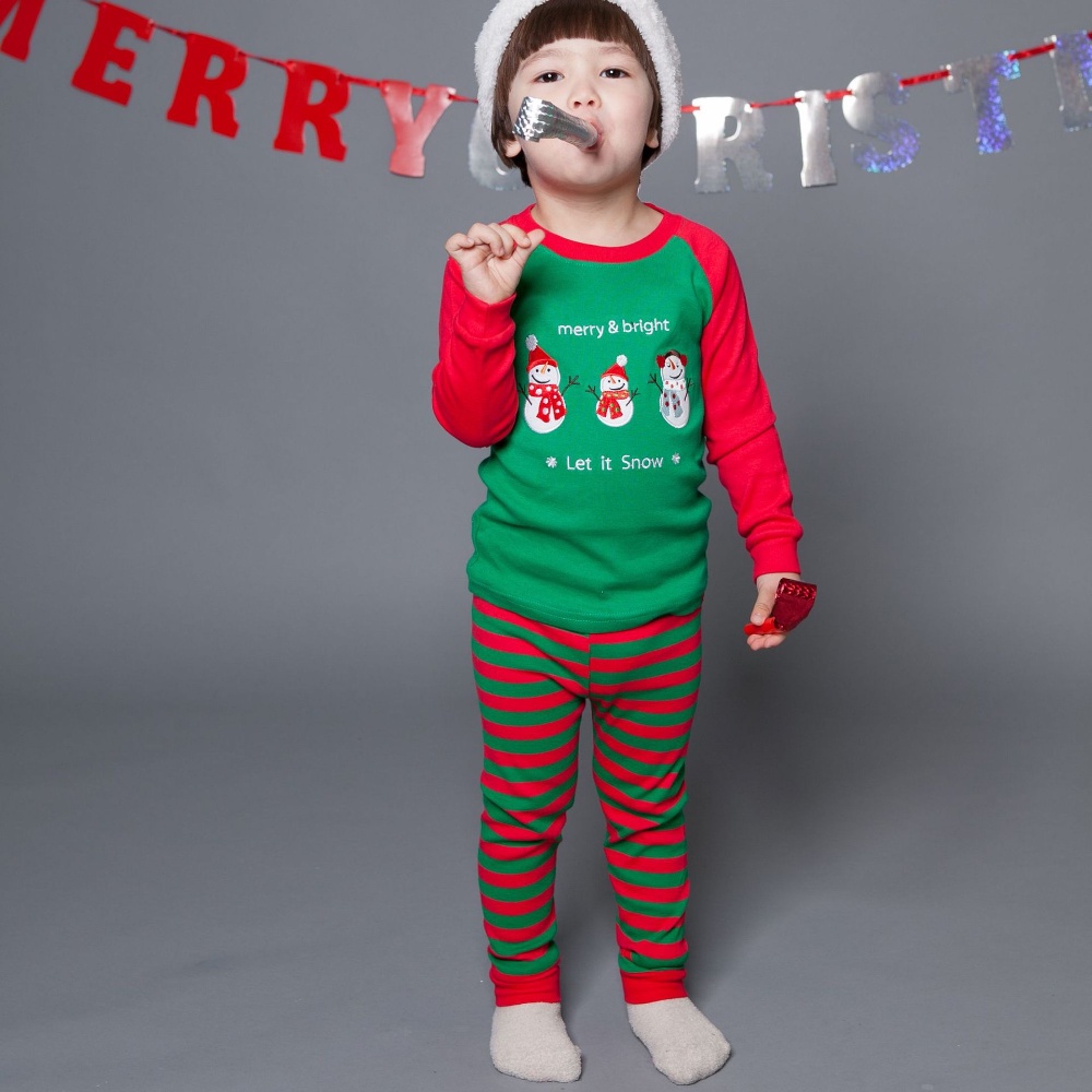 Bộ đồ ngủ pijama vải cotton họa tiết ông già noel dễ thương cho bé