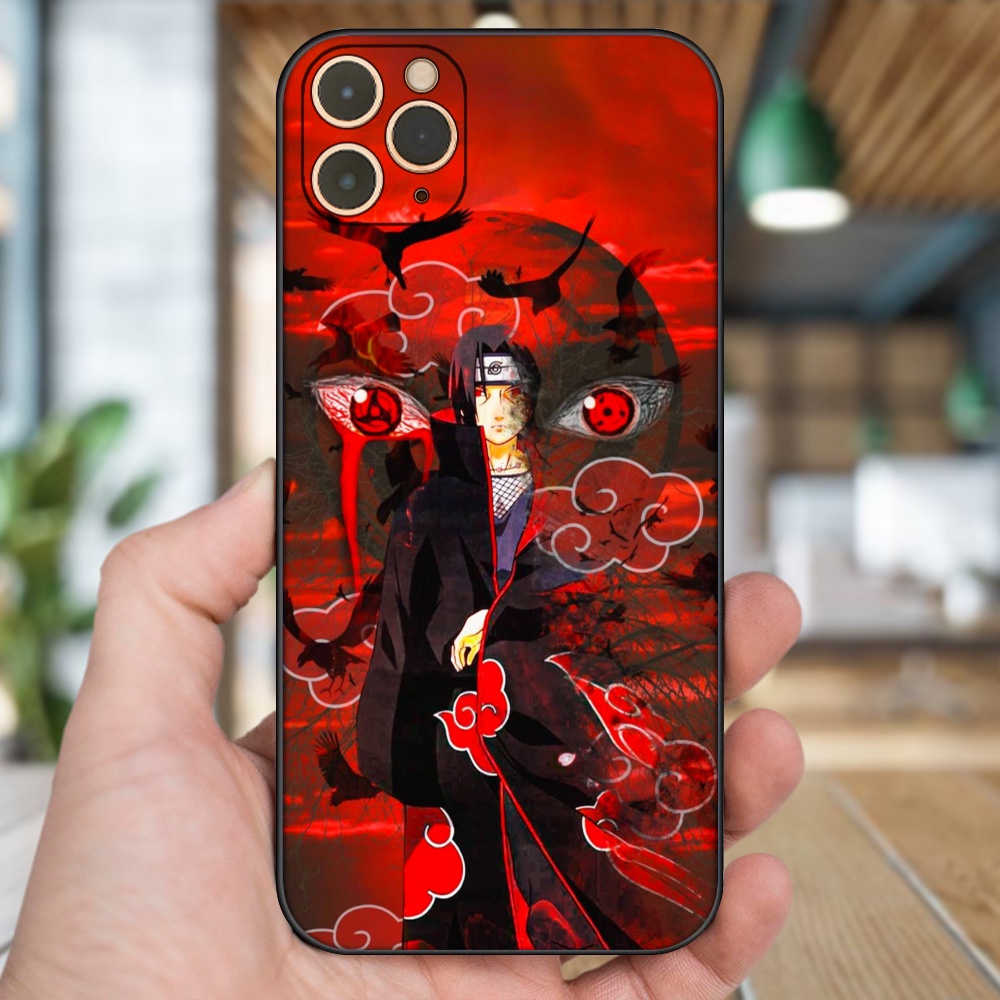 Ốp lưng iPhone 11 Pro Max dẻo đen cạnh vuông in hình Uchiha Itachi Naruto