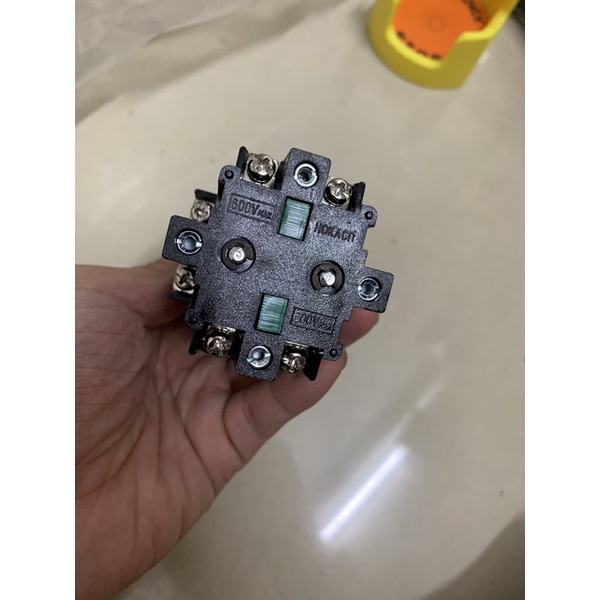 [Công tắc] Công tắc 4 vị trí tự nhả Monolever  Switch RML -CS 402