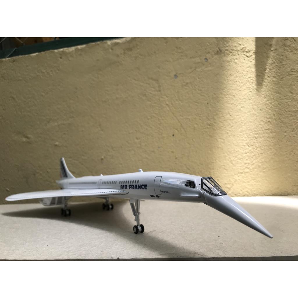 Mô hình máy bay siêu thanh CONCORDE British - 1:125