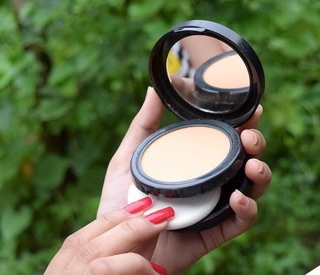💁🏼PHẤN NỀN GIỮ ẨM NYX HYDRA TOUCH POWDER FOUNDATION