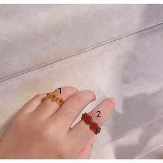 Nhẫn hoa daisy hạt cườm xinh xắn