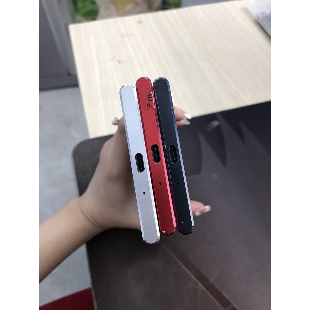 Điện Thoại Sony Xperia XZ Premium Docomo