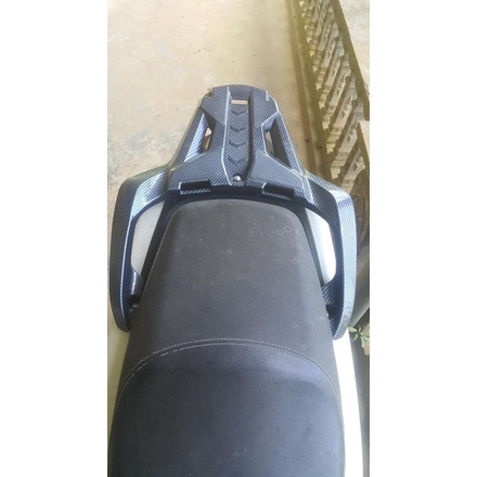 nhựa nhúng carbon cho cảng tay dắt sau SH 2020