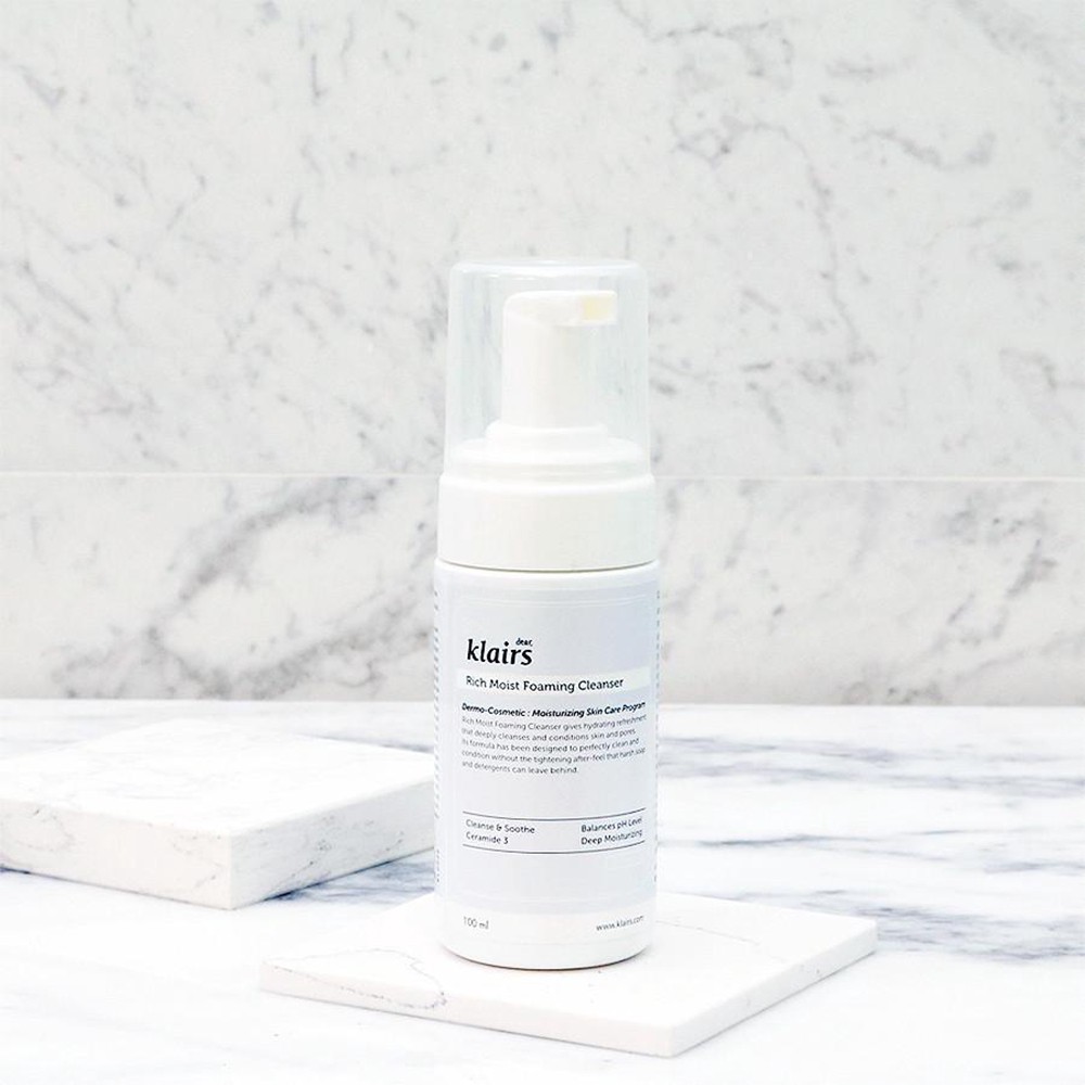 Sữa rửa mặt Dear, Klairs Rich Moist Foaming Cleanser 100ml