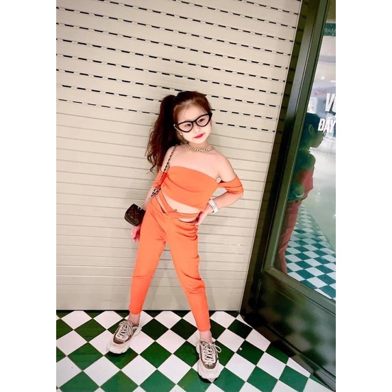 Set bộ body xẻ vai bé gái