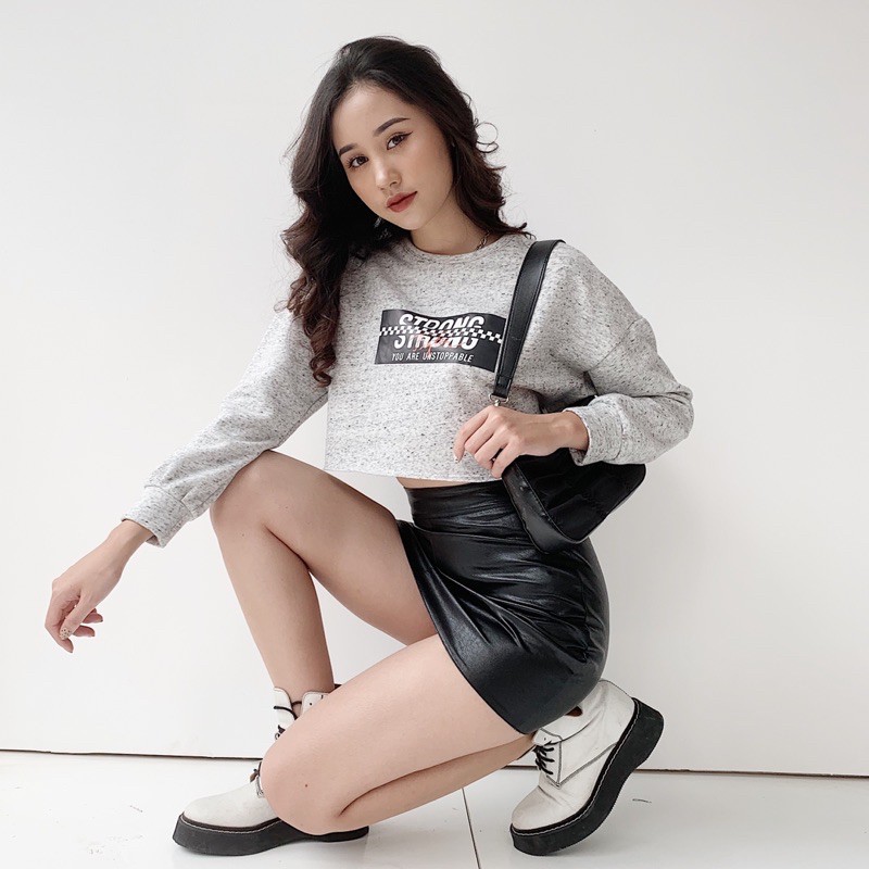 Áo nỉ croptop xám phẩy 3 hình