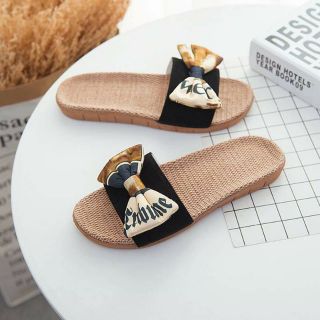 Dép cói đi biển