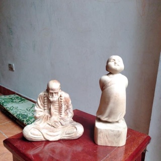 Tượng gỗ mini để ô tô