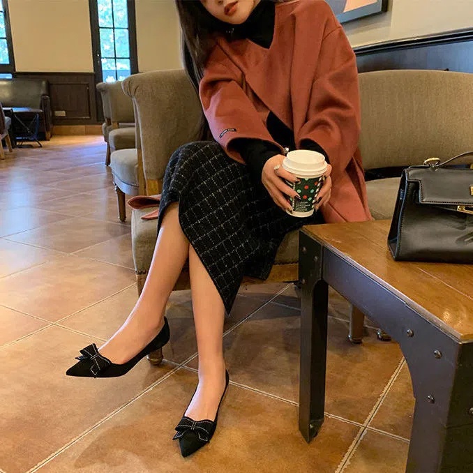 Giày Cao Gót Mũi Nhọn Chất Liệu Da Lộn Mềm Size 41 Thời Trang Cho Nữ