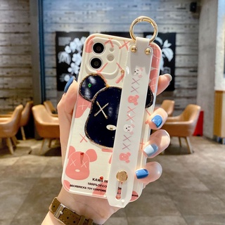 Ốp Iphone BearBrick Móc Khóa Độc Đáo ( Đủ dòng Iphone )