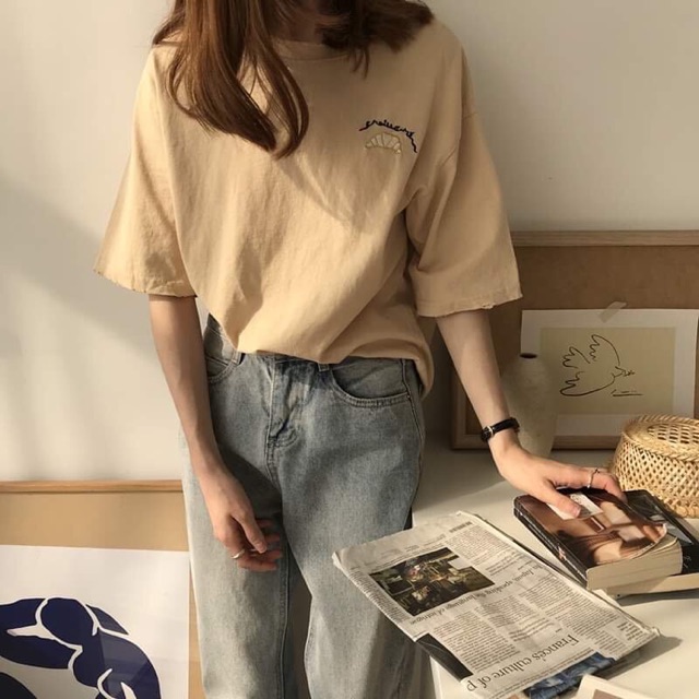 Pull thêu bánh sừng bò