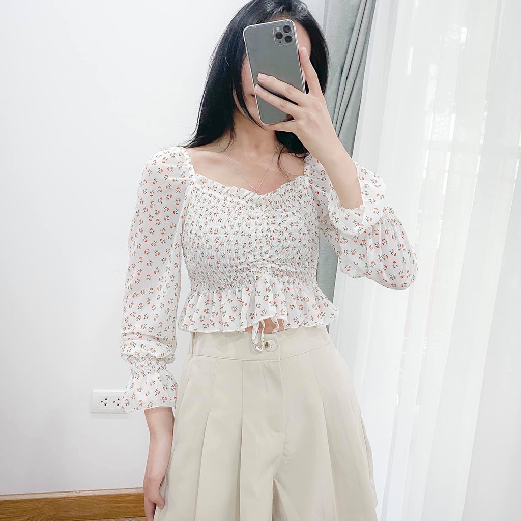Áo croptop hoa nhí ôm người trẻ trung Hàn Quốc