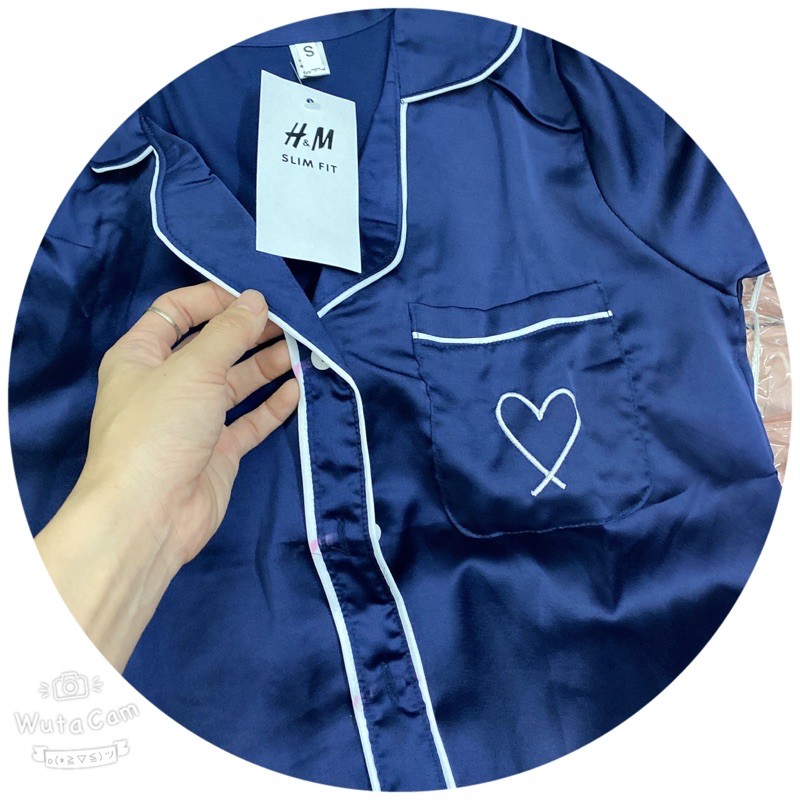 [Mã FASHIONGREEN94 giảm 10% tối đa 30K đơn 99K] Bộ lụa đùi cộc 2 màu dành cho nữ | BigBuy360 - bigbuy360.vn