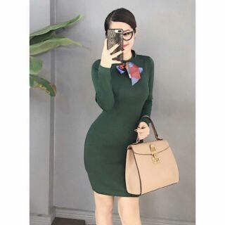 Váy len body cổ nơ