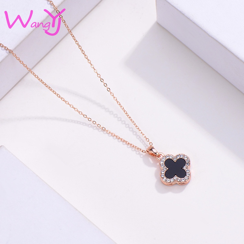 Vòng cổ Mạ Vàng Hồng 18K Mặt Hình Cỏ Bốn Lá Đính Đá Dễ Thương