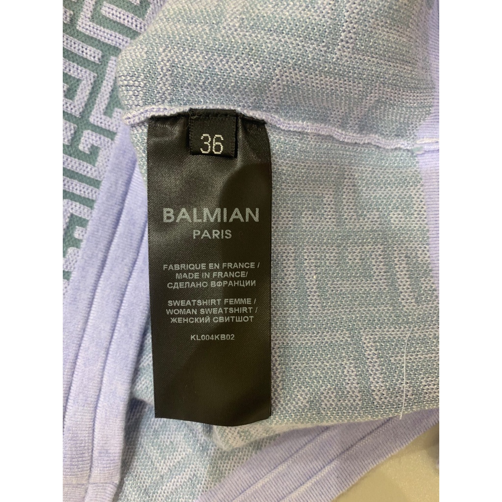 Áo khoác nữ dài tay Balmain, hoạ tiết dập nổi độc đáo