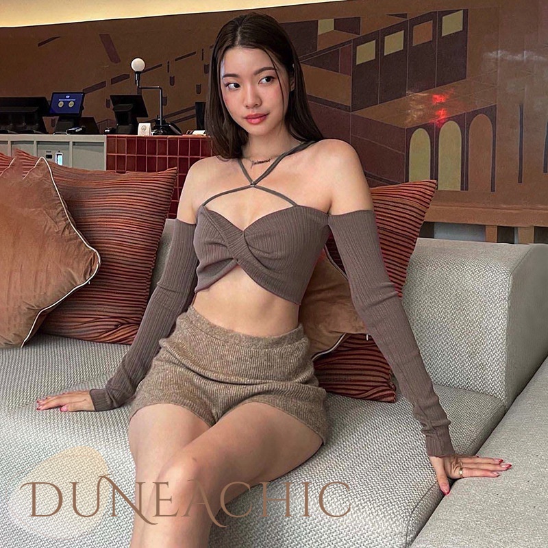 DUNEA Áo Croptop Trễ Vai Tay Dài Thiết Kế Hở Lưng Cá Tính Quyến Rũ